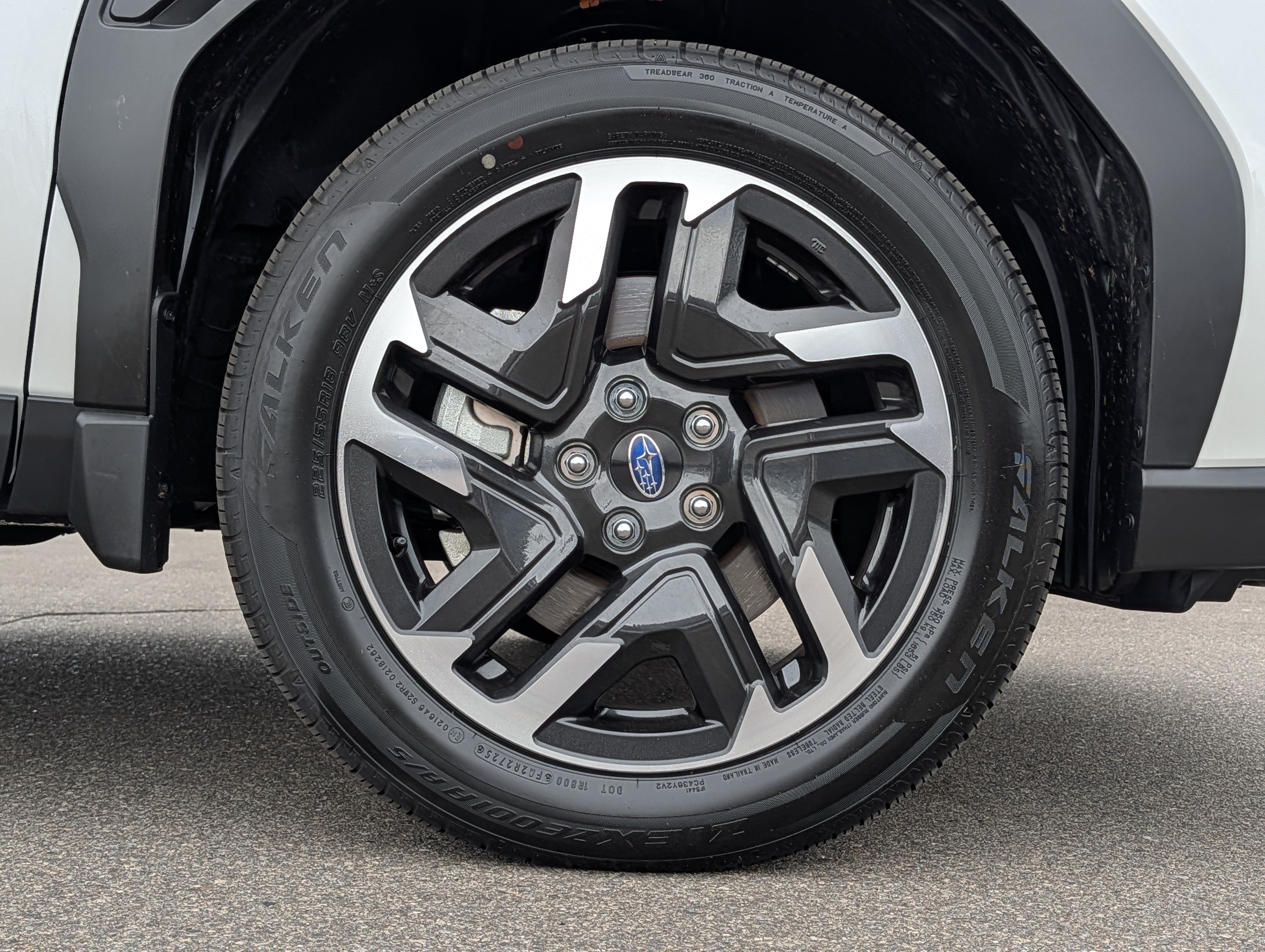 Used 2025 Subaru Forester Limited AWD/4WD image 11