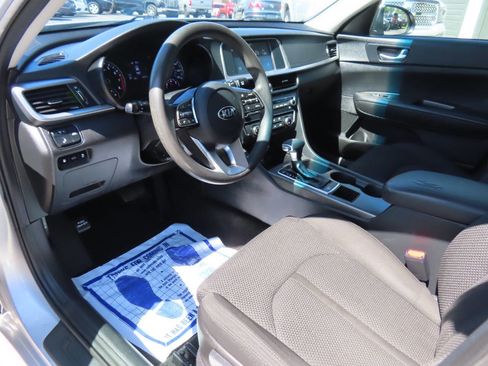 Used 2020 Kia Optima LX FWD image 11