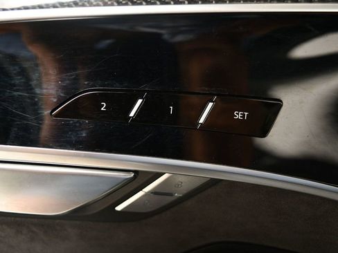 Used 2020 Audi S8 L w/ Full Leather Package image 44