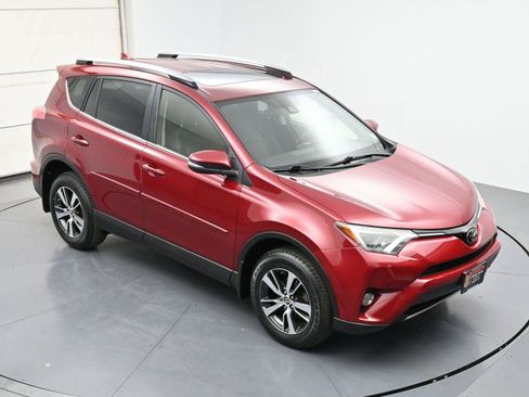 Used 2018 Toyota RAV4 XLE w/ Plus Extra Value Package AWD/4WD image 35