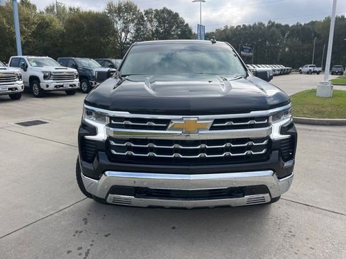 Used 2024 Chevrolet Silverado 1500 LTZ w/ LTZ Convenience Package II image 12