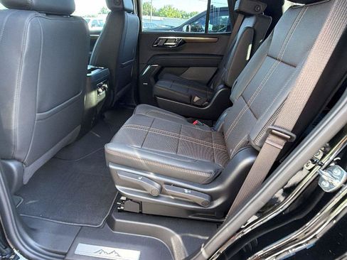 New 2026 Chevrolet Tahoe High Country AWD/4WD image 19