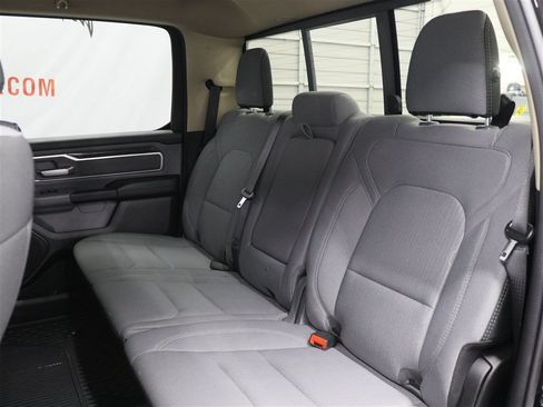 Used 2020 RAM 1500 Big Horn AWD/4WD image 17