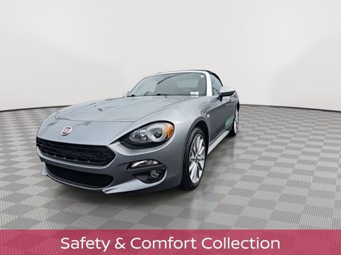 Used 2017 FIAT 124 Spider Lusso image 4