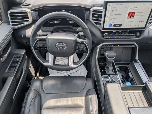 Used 2025 Toyota Tundra Platinum AWD/4WD image 30