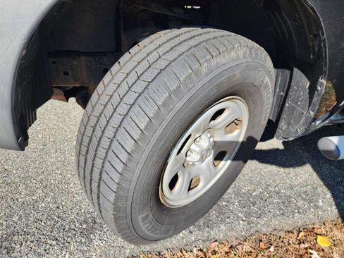 Used 2012 Nissan Xterra X image 9