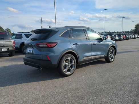 New 2026 Ford Escape ST-Line w/ Cold Weather Package image 4