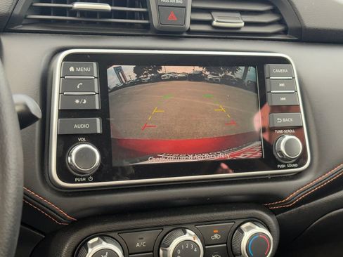 Used 2021 Nissan Versa SR FWD image 18