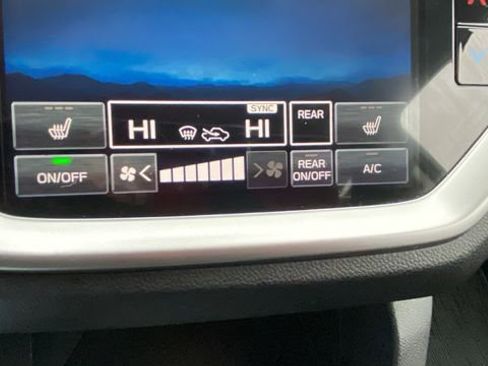 Used 2023 Subaru Ascent Premium w/ Convenience Package image 27