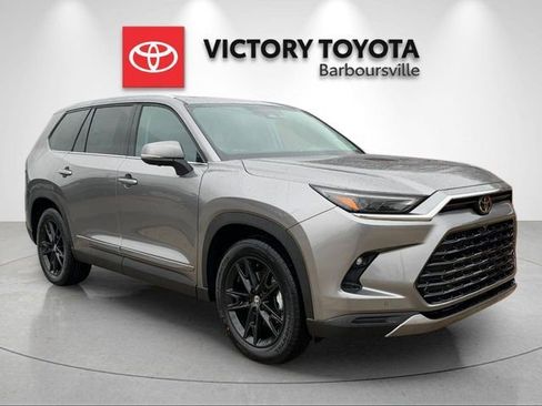 New 2026 Toyota Grand Highlander AWD image 5