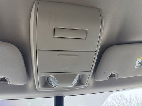 Used 2019 Dodge Grand Caravan SE w/ UConnect Hands-Free Group image 22