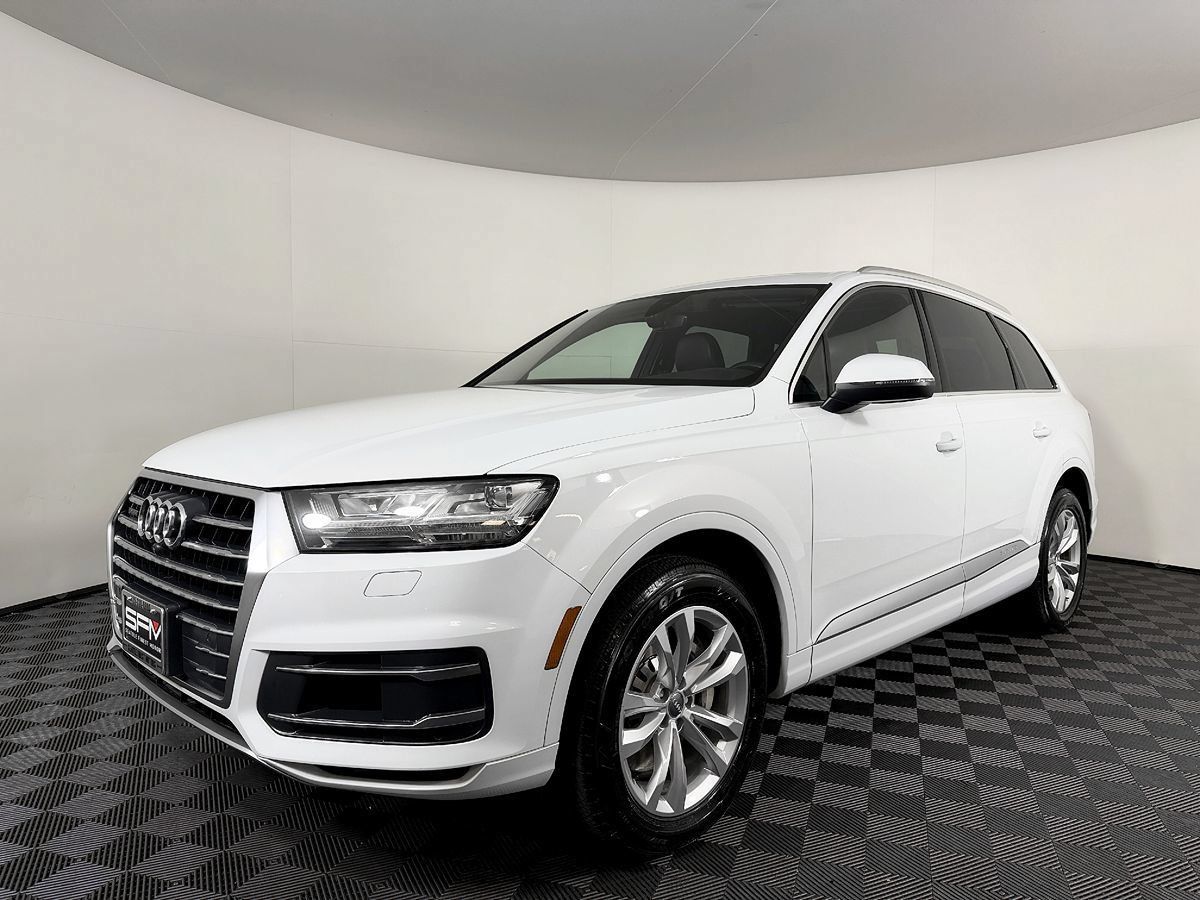 Used 2017 Audi Q7 3.0T Premium Plus w/ Premium Plus Package AWD/4WD image 2