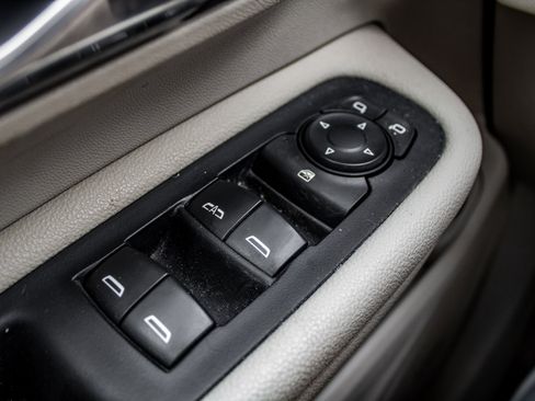 Used 2020 GMC Terrain Denali w/ Denali Premium Package image 36