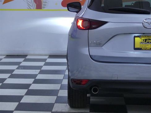 Used 2021 MAZDA CX-5 Touring image 27