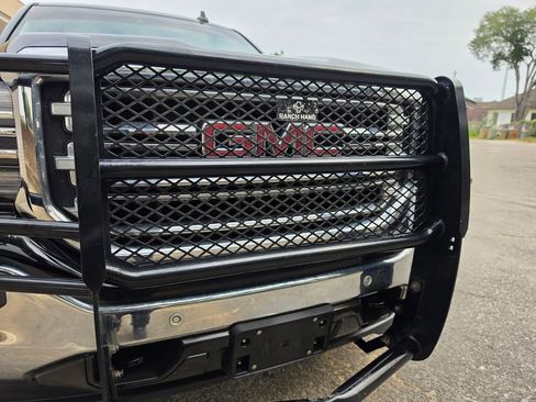 Used 2018 GMC Sierra 1500 SLT AWD/4WD image 18