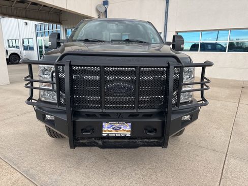 Used 2021 Ford F250 Lariat w/ Lariat Value Package image 7