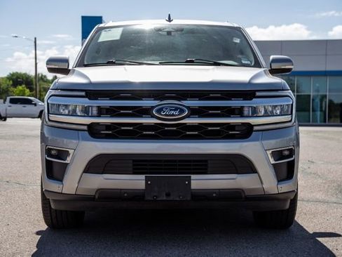 Used 2024 Ford Expedition Limited RWD image 2