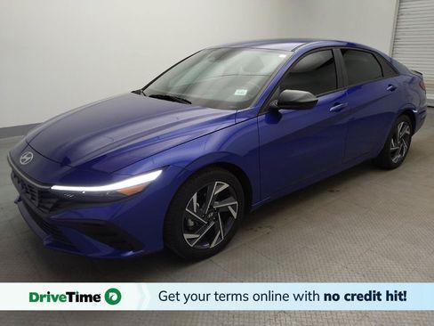 Used 2025 Hyundai Elantra Sport FWD image 1