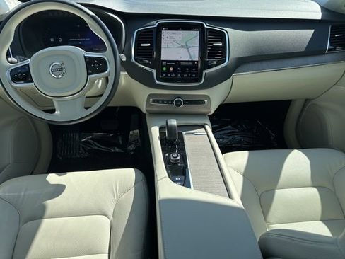 Certified 2023 Volvo XC90 B5 Plus w/ Protection Package Premier image 16