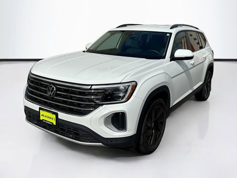 Certified 2024 Volkswagen Atlas SE AWD/4WD image 1