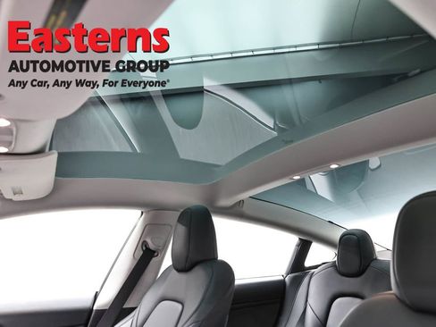 Used 2023 Tesla Model 3 Standard Range image 31