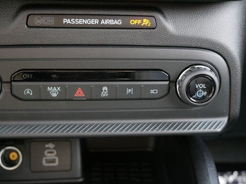 Used 2025 Ford Bronco Sport Outer Banks w/ Outer Banks Tech Package+ AWD/4WD image 23