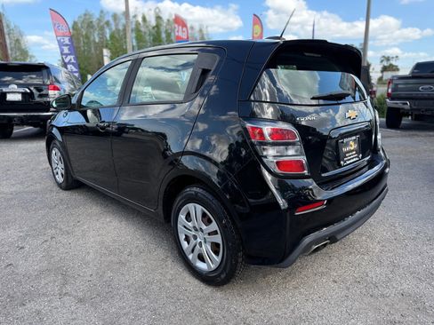 Used 2020 Chevrolet Sonic LT image 3