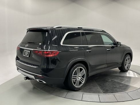 Certified 2024 Mercedes-Benz GLS 450 4MATIC image 7