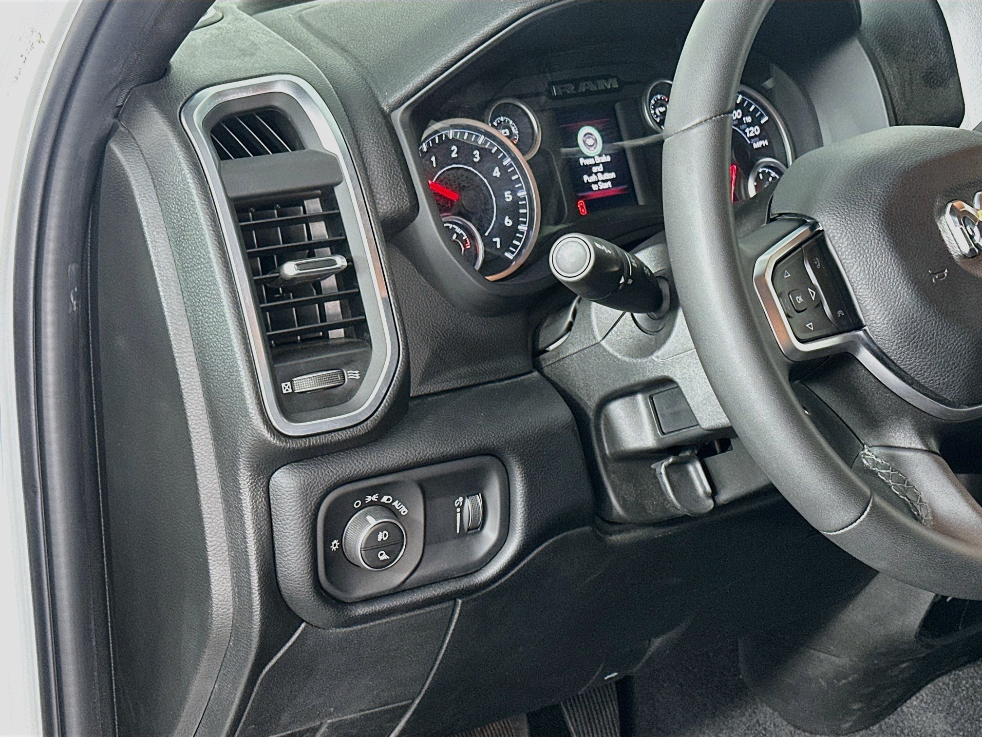 Used 2026 RAM 2500 Big Horn AWD/4WD image 16