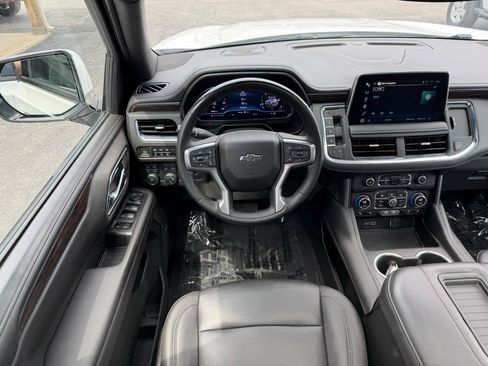 Used 2023 Chevrolet Tahoe Z71 w/ Luxury Package AWD/4WD image 16