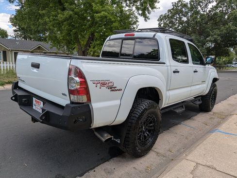 Used 2014 Toyota Tacoma 4x4 Double Cab image 6