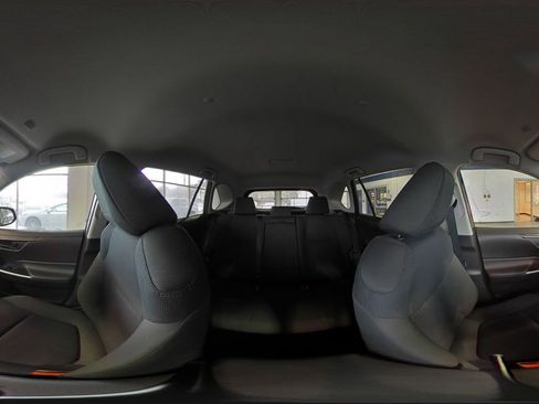 Used 2025 Toyota RAV4 LE image 41