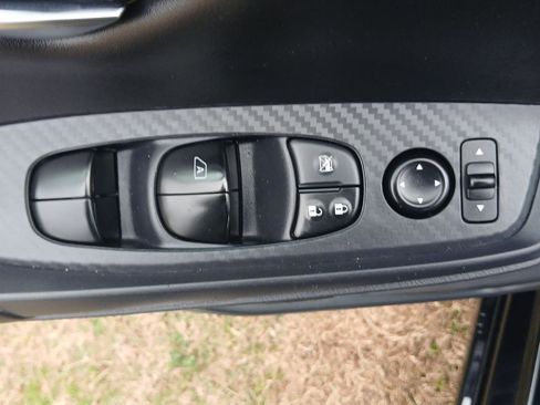 Used 2024 Nissan Sentra SV image 10