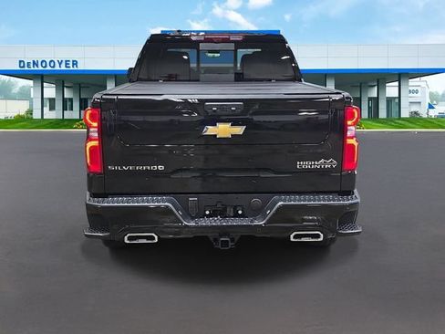 New 2026 Chevrolet Silverado 1500 High Country AWD/4WD image 9