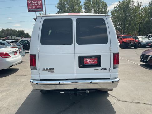 Used 2009 Ford E-350 and Econoline 350 XLT RWD image 7