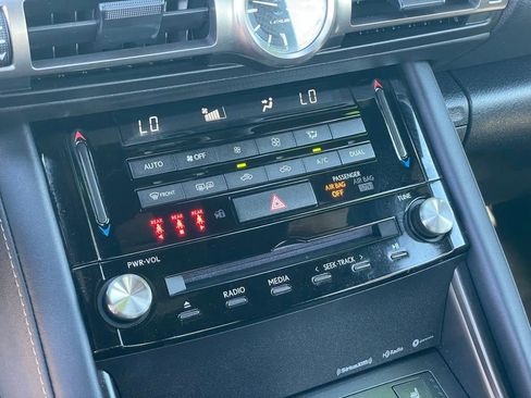 Used 2022 Lexus IS 350 F Sport image 21