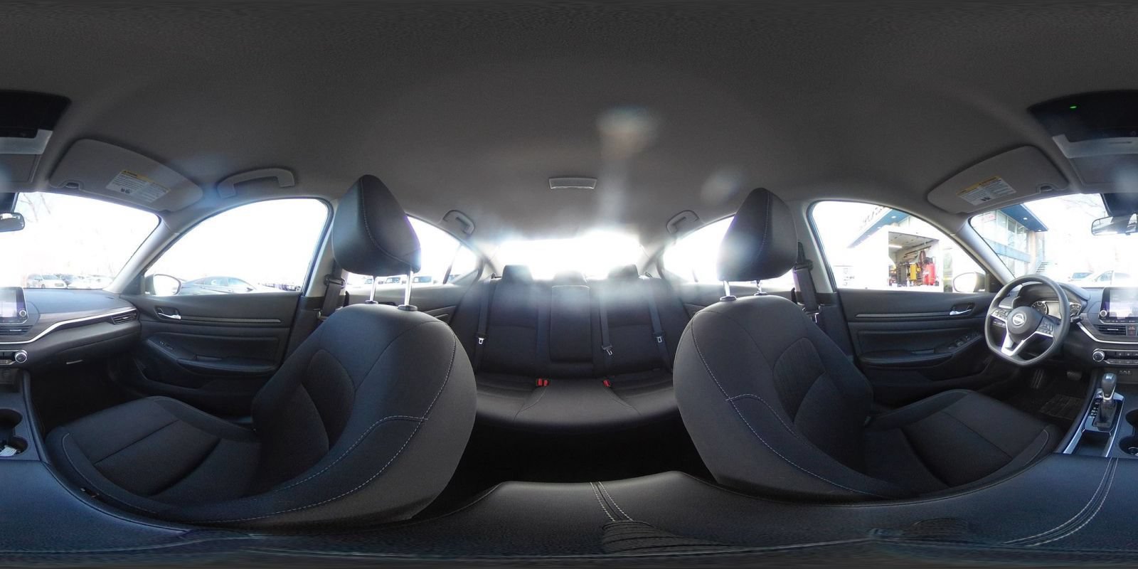 Used 2025 Nissan Altima 2.5 SV FWD image 42