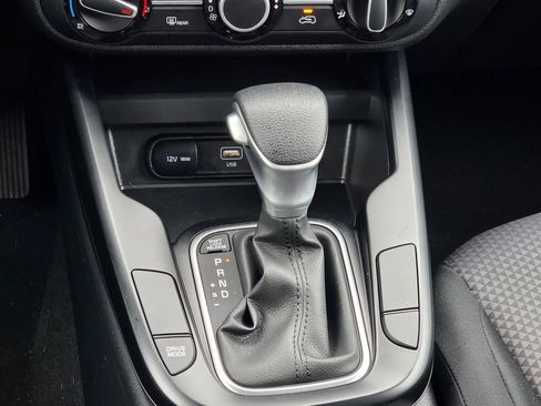 Used 2025 Kia Soul LX image 14