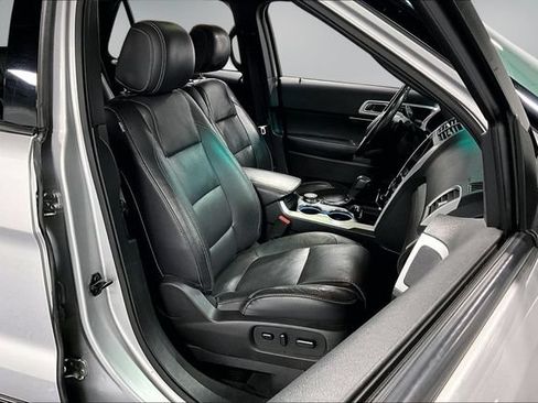 Used 2015 Ford Explorer Sport w/ Equipment Group 401A AWD/4WD image 29