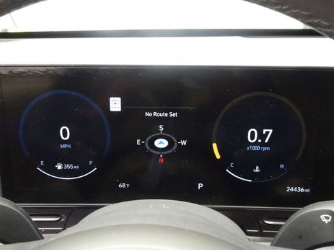 Used 2024 Hyundai Kona Limited image 29