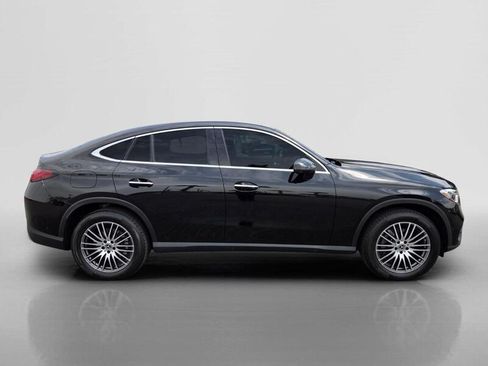 Certified 2025 Mercedes-Benz GLC 300 4MATIC image 6