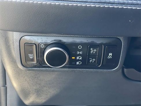 Used 2023 Ford Mustang Mach-E Select image 19