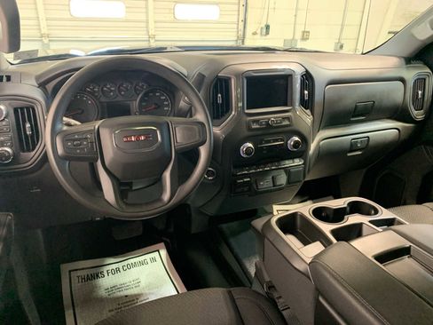 Used 2023 GMC Sierra 1500 Pro w/ Pro Value Package image 4