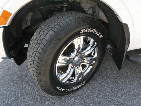 Used 2022 Ford Ranger XLT w/ Equipment Group 301A Mid RWD image 28