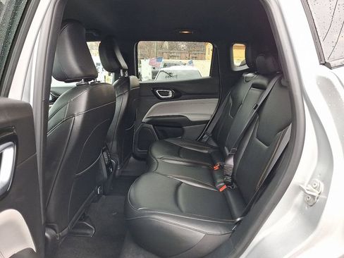 Used 2024 Jeep Compass Limited AWD/4WD image 11