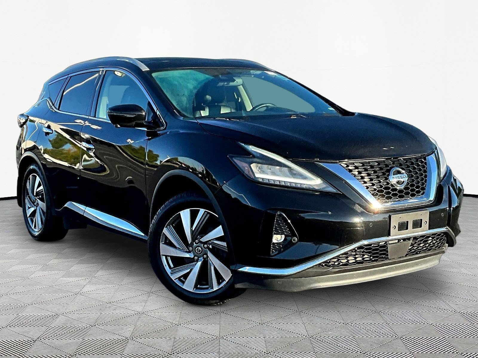 Used 2019 Nissan Murano SL w/ SL Technology Package AWD/4WD image 3