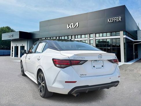 Used 2021 Nissan Sentra SR w/ SR Premium Package FWD image 6