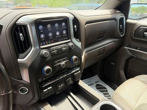 Used 2019 Chevrolet Silverado 1500 LTZ w/ Technology Package AWD/4WD image 5