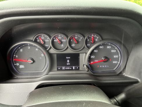 Used 2024 Chevrolet Silverado 2500 Custom w/ Custom Value Package AWD/4WD image 31