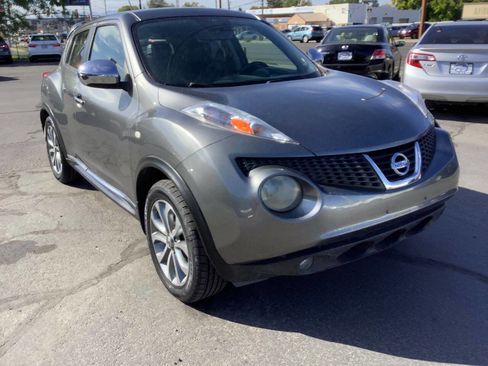 Used 2012 Nissan Juke SL w/ Sport Pkg image 17